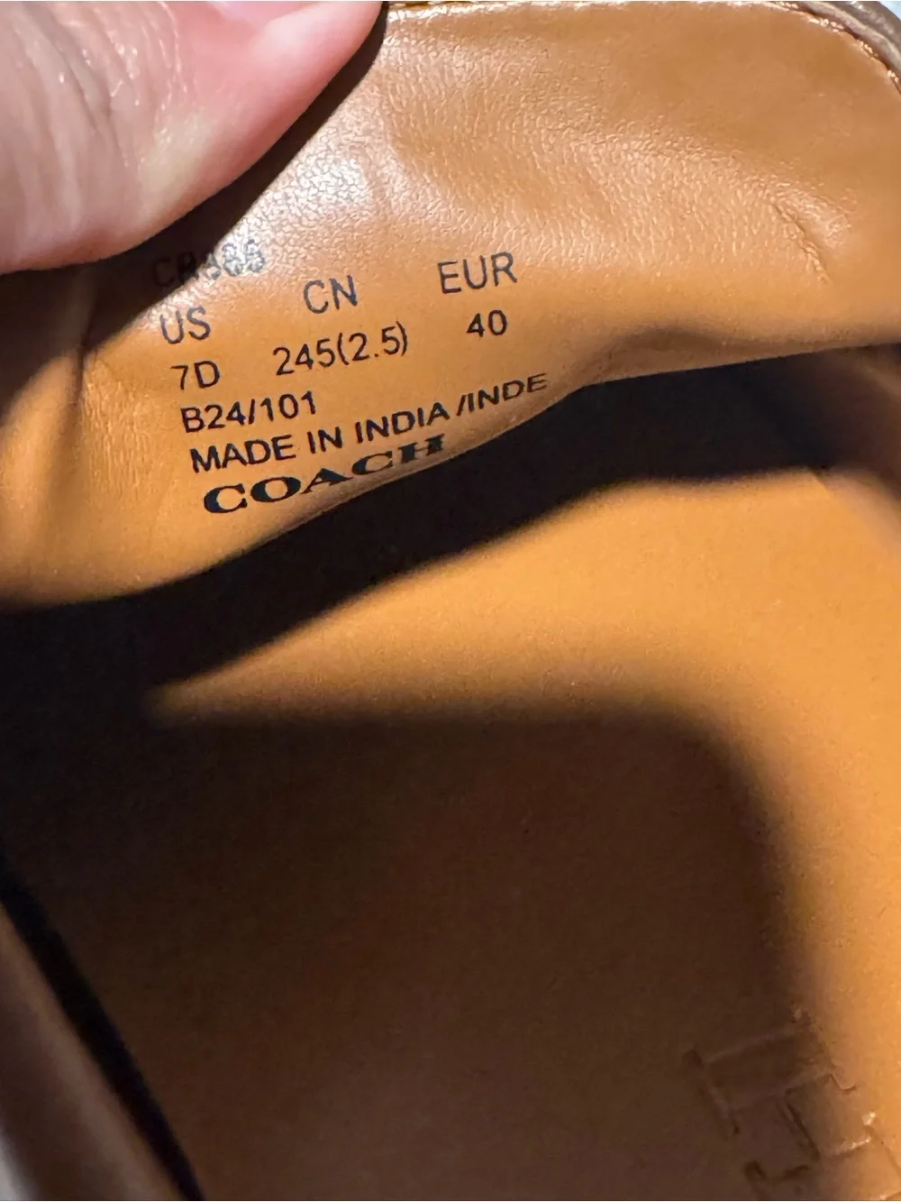 Coach unisex can